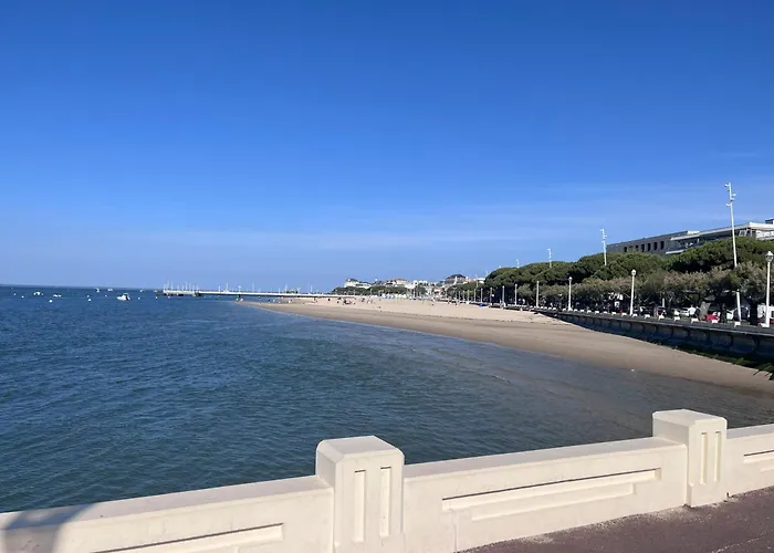 Point France Отель Аркашон