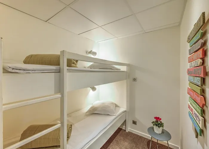 Отель Point France 4*