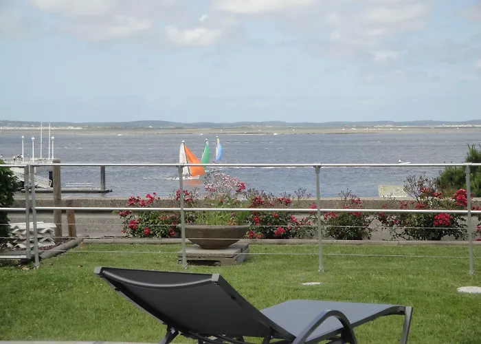 Point France Отель 4*