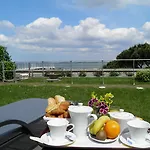 Point France Hotell 4*