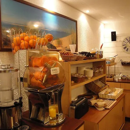 Point France Hotel