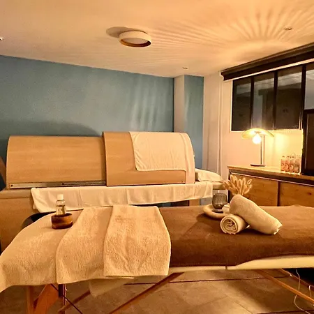 Hotell Point France 4*