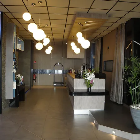 포인트 프랑스 호텔 4*