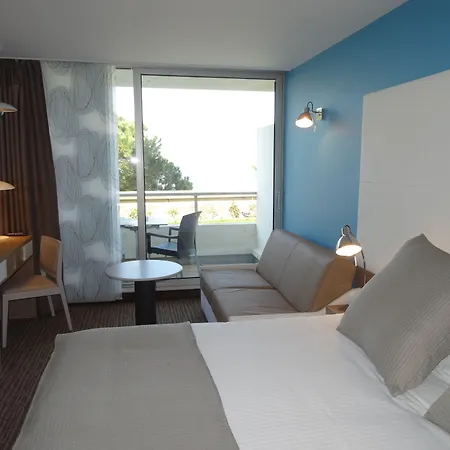 Ξενοδοχείο Point France 4*