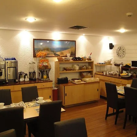 Point France Ξενοδοχείο 4*