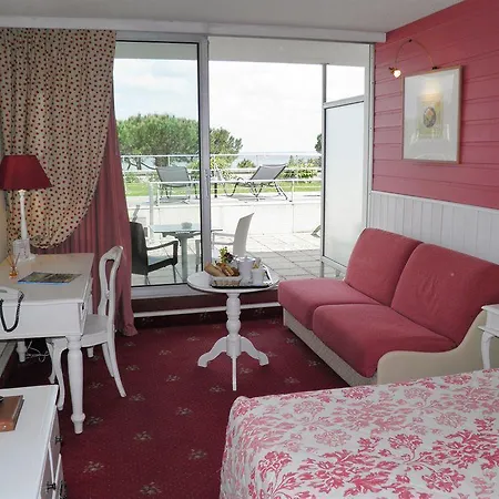 Point France 4*