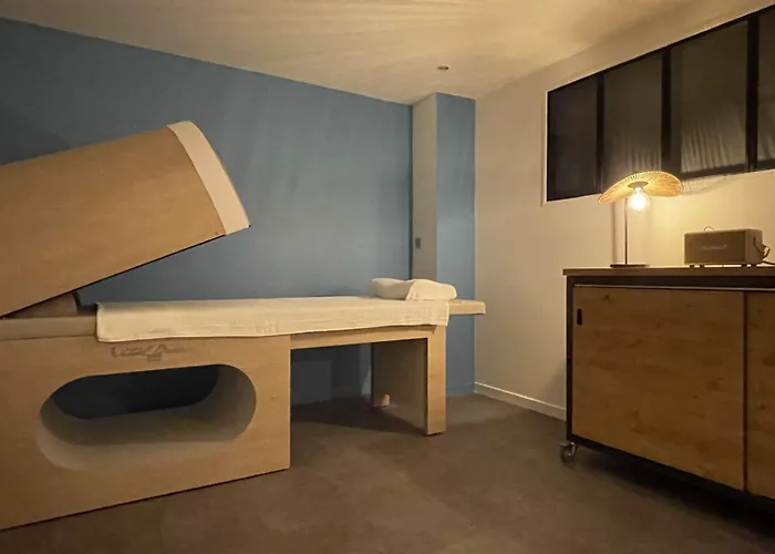 Point France Hotel 4*